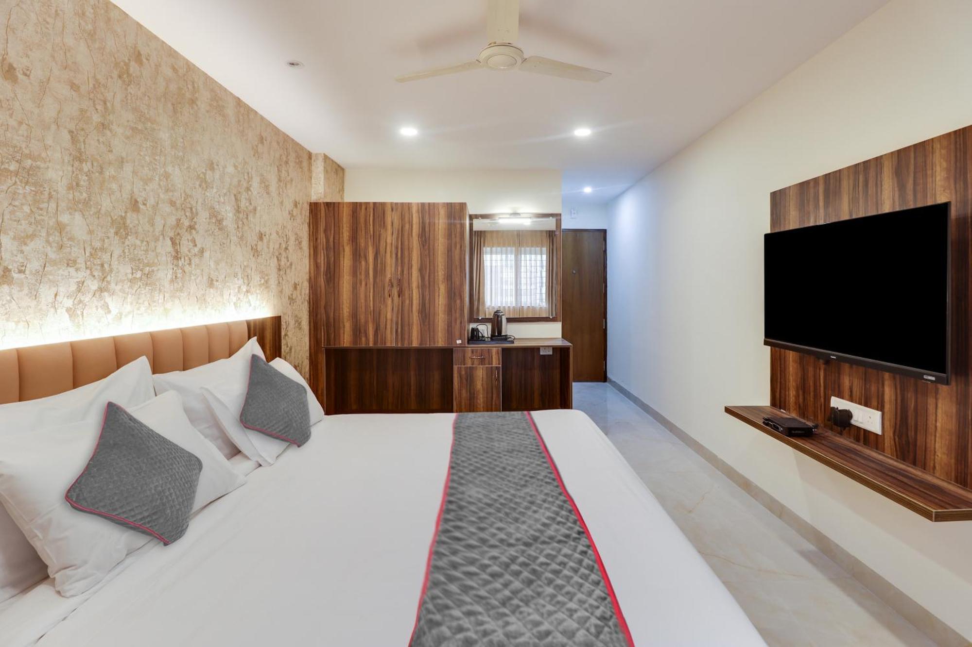 Super Collection O Manu Hotel Bangalore Ngoại thất bức ảnh